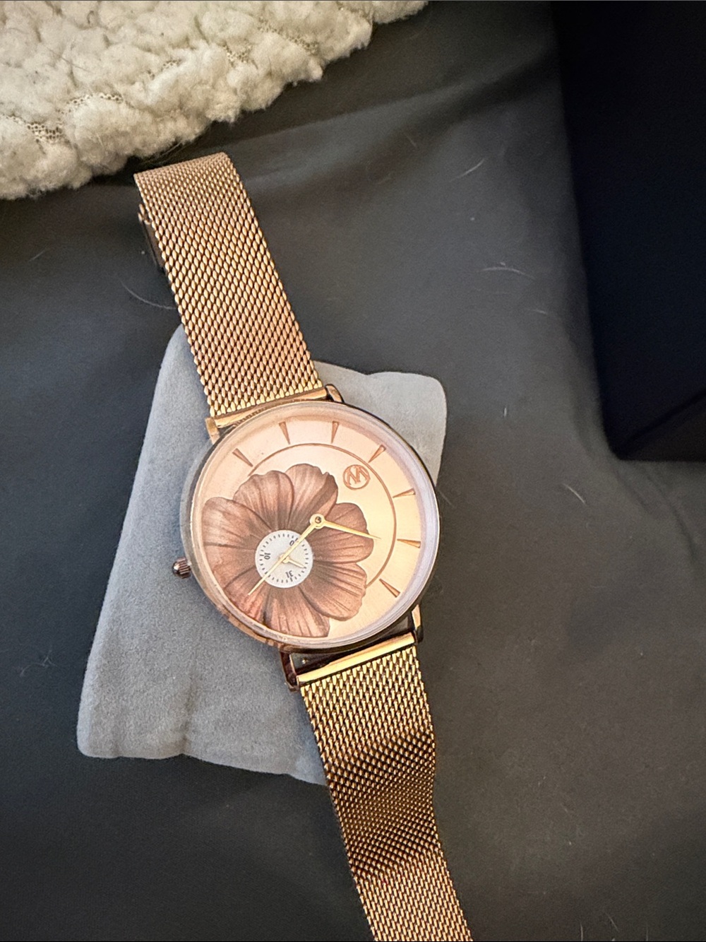 Women's Rose Gold Floral Mesh Strap Watch